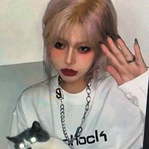 Meet your Posher, Deborah